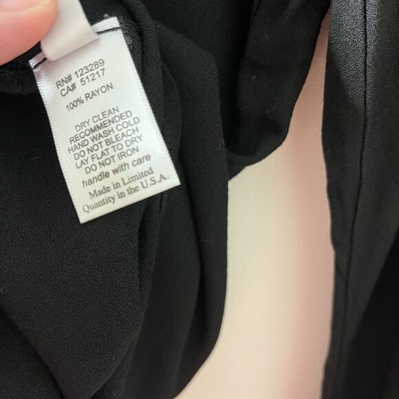 Michael Lauren V Neck Bell Sleeve Black Long Sleeve Top size medium‎ NWT - Picture 8 of 10